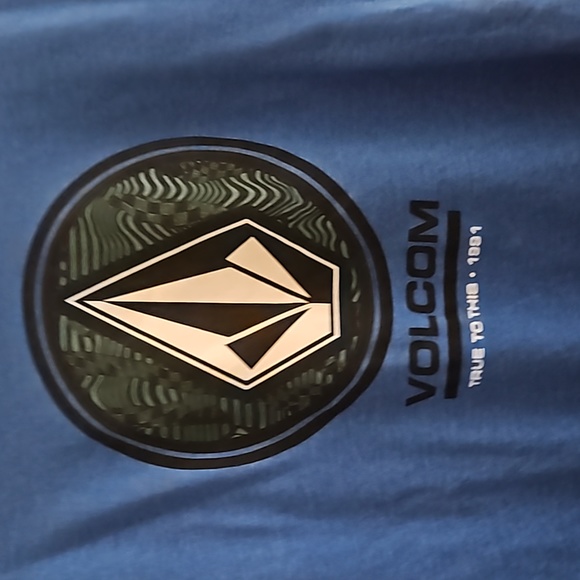 XL Volcom TSHIRT - Picture 2 of 3
